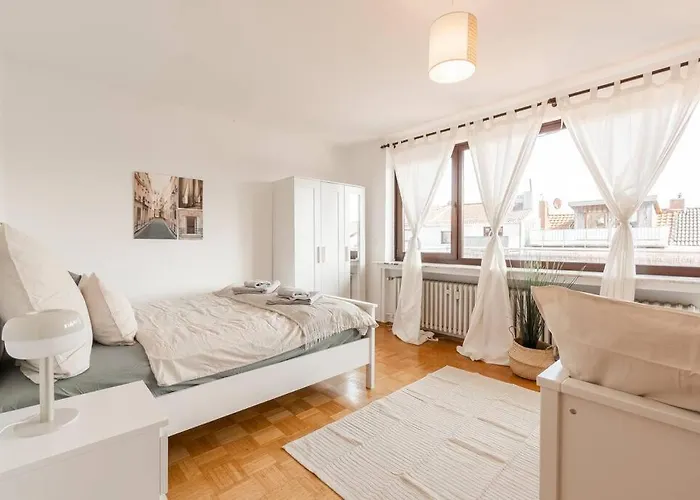 Stilvolles Fuer 4 Pers. Appartement Bremen